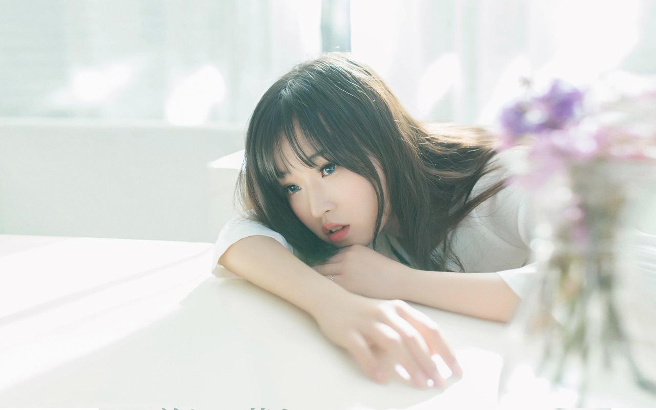 习近平主席《论教育》《习近平文化思想学习纲要》《近镜头：温暖的瞬间》繁体版在香港书展首发